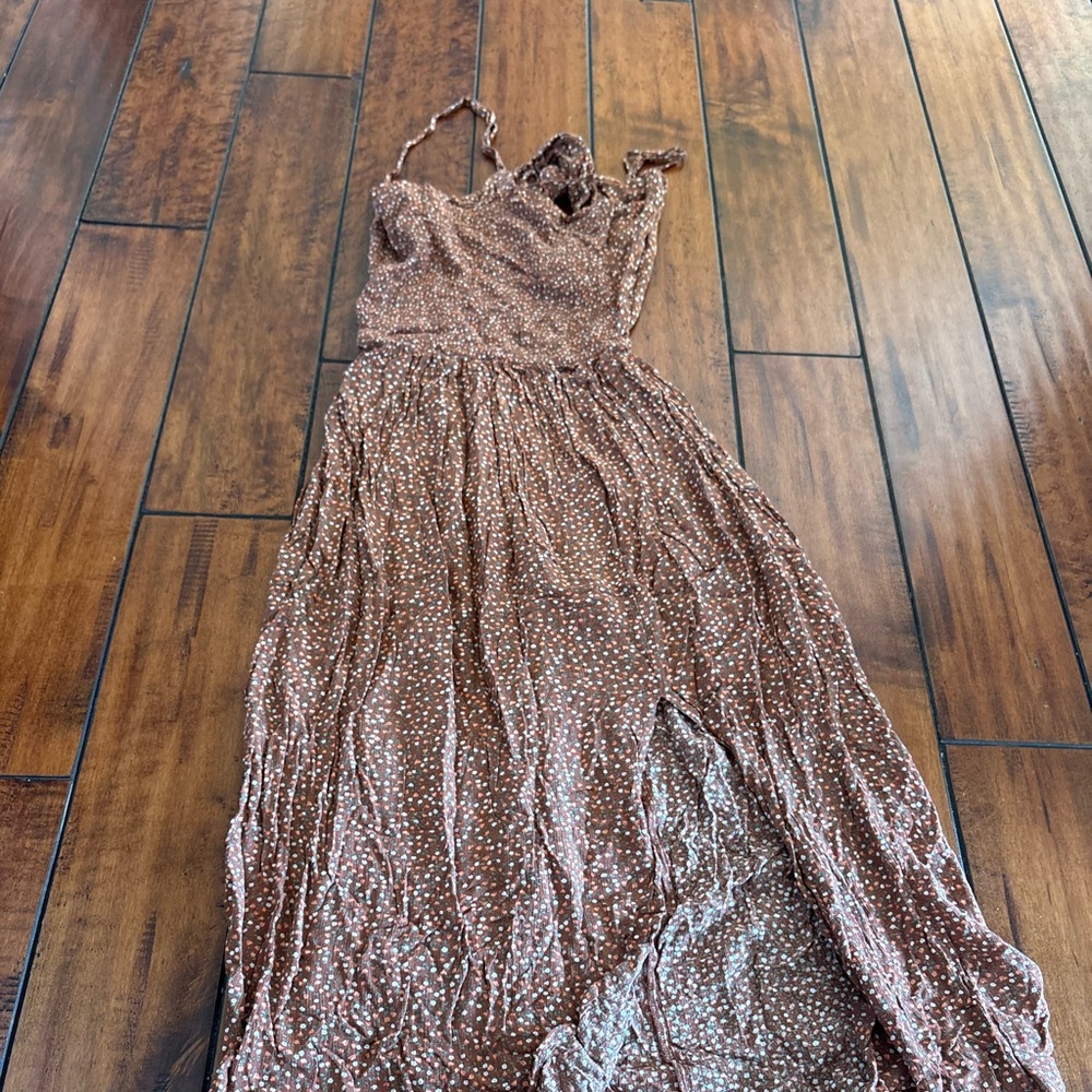 AEROPOSTALE POLKA DOT BACKLESS MAXI DRESS